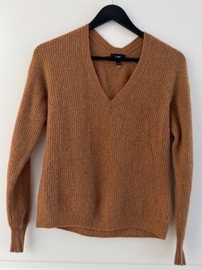 LINE 100% Cashmere Camel Ribbed V-Neck Sweater XS Soft Luxury Knit